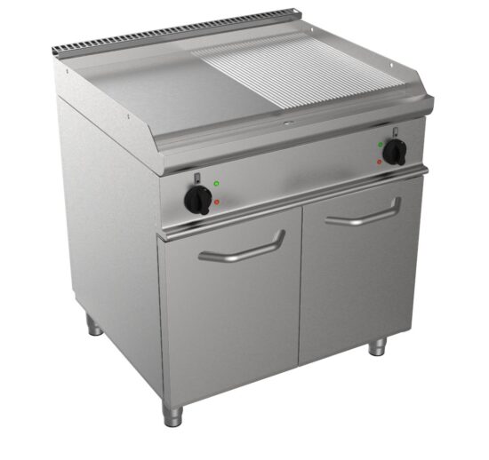FRY-TOP ELECTRIQUE 1-2 LISSE-1-2 NERVUREE SUR PLACARD FERME, SURFACE DE CUISSON: 800X530 MM