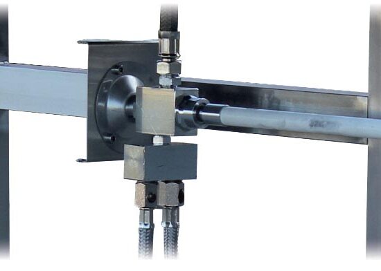 COMMANDE FEMORALE AVEC MITIGEUR EC/EF A FIXER SUR PLONGE LARGEUR 600MM COMPOSE DE