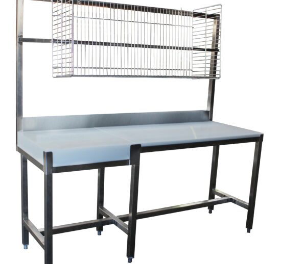 COMBINE BOUCHERIE, CHASSIS INOX AVEC STRUCTURE TUBULAIRE ET PANIER A BARQUETTES L-1250 MM,