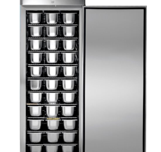 ARMOIRE PATISSIERE 800L, 600X800MM, 1 PORTE FROID VENTILE -18/-22°C, ROULETTES D.100 MM