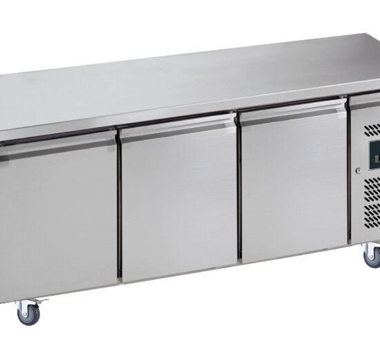 DESSERTE REFRIGEREE INOX CENTRALE -18/-22°C, 3 P. GN1/1,  SUR ROULETTES Ø 100 MM