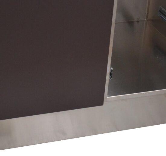 PLINTHE EN INOX AISI 304, AIMANTEE ET DEMONTABLE DIM : H.150 MM, MINIMUM FACTURABLE 1ML
