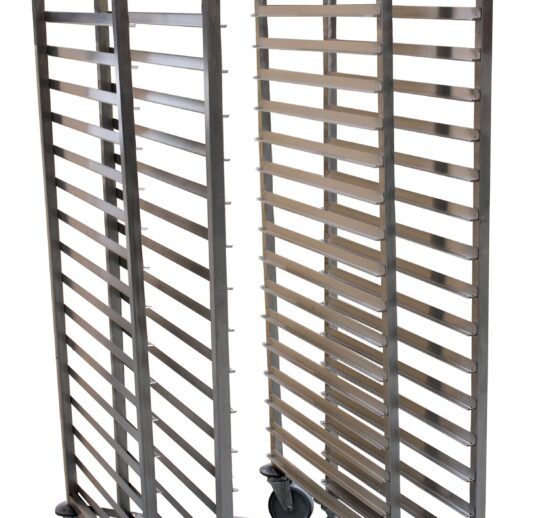 ECHELLE INOX SOUDEE ENCASTRABLE 600X400 MM 20 NIVEAUX, ENTREE 400, CH. POLY, AVEC FREINS