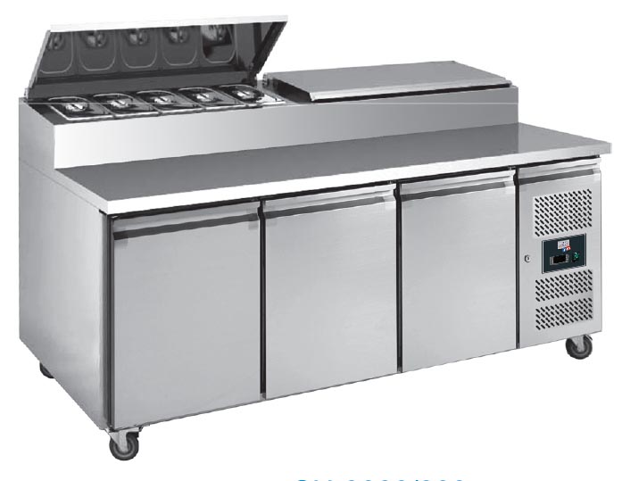 TABLE A SANDWICHES REFRIGEREE +2/+8°C GAZ R290, DESSUS INOX, 3 PORTES GN1/1