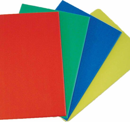 PLANCHE DE DECOUPE POLY COULEUR ROUGE SUR 4 PIEDS CAOUTCHOUC