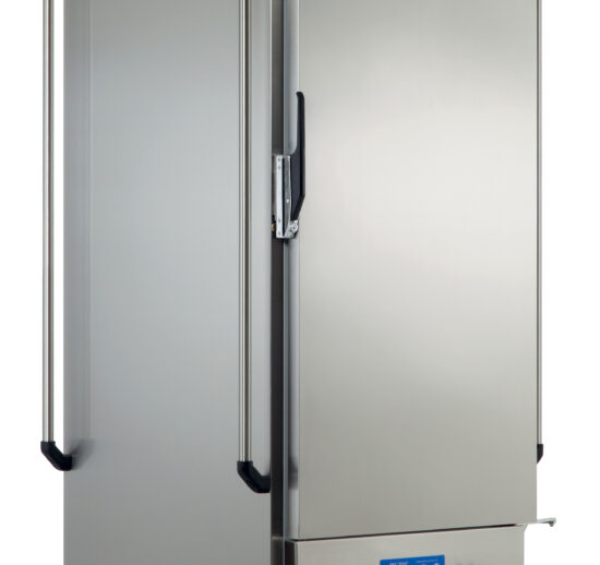 ARMOIRE INOX DE TRANSFERT CHAUFFANTE 22XGN2/1-55 EMBOUTIS AU PAS DE 57 MM