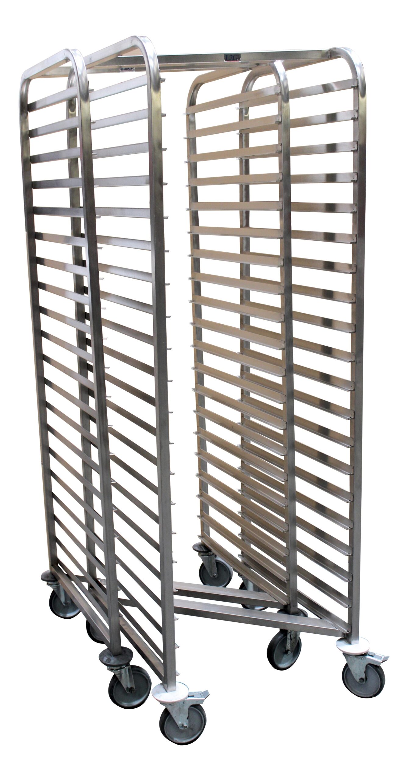 ECHELLE INOX SOUDEE ENCASTRABLE 600X400 MM 20 NIVEAUX, ENTREE 400, CH. POLY, AVEC FREINS