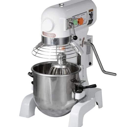 BATTEUR MELANGEUR PLANETAIRE CUVE INOX CAP. DE CUVE: 3 KG DE PATE, LIVRE AVEC 3 OUTILS